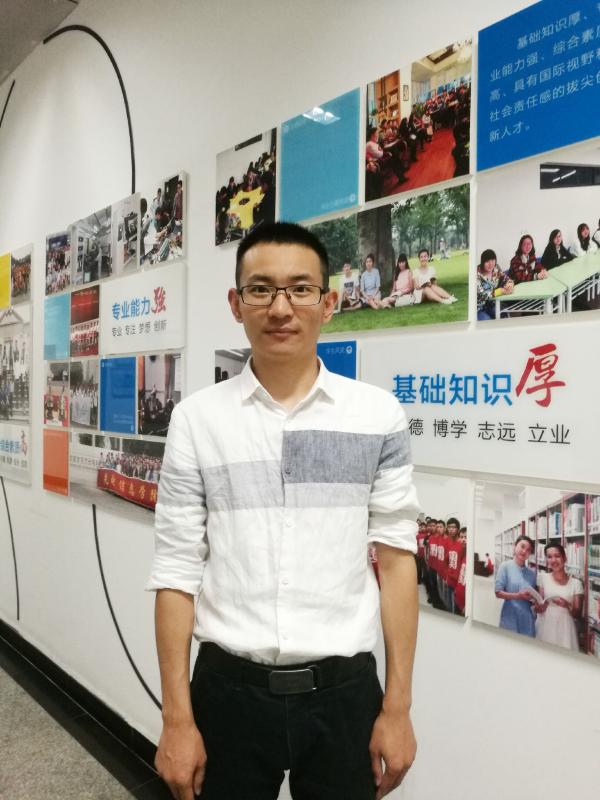 光电学院李毅获评四川省第五届高校辅导员年度人物