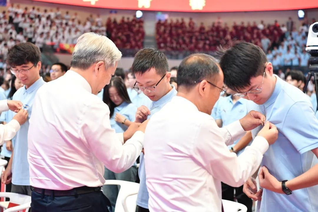 003.jpg 1e6191971a260673c4e95be9107c9d16.jpg