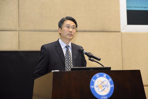 【2015科技工作会】程洪教授：坚持创新链和产业链互融的人机智能系统研究之路