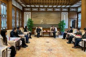 曾勇校长一行到清华大学调研