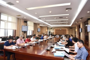 学校第十届学位评定委员会召开第八次全体会议