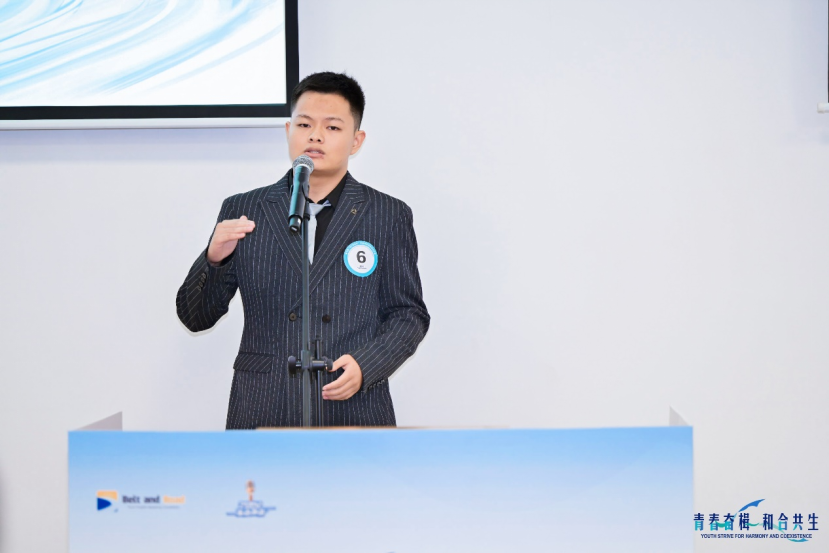 我校学子在第28届“21世纪杯”全国英语演讲比赛总决赛中斩获佳绩