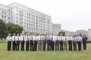 【美丽成电·奉献之美】平均80岁，最大83岁，这个成电讲师团，四年坚持只为一件事！