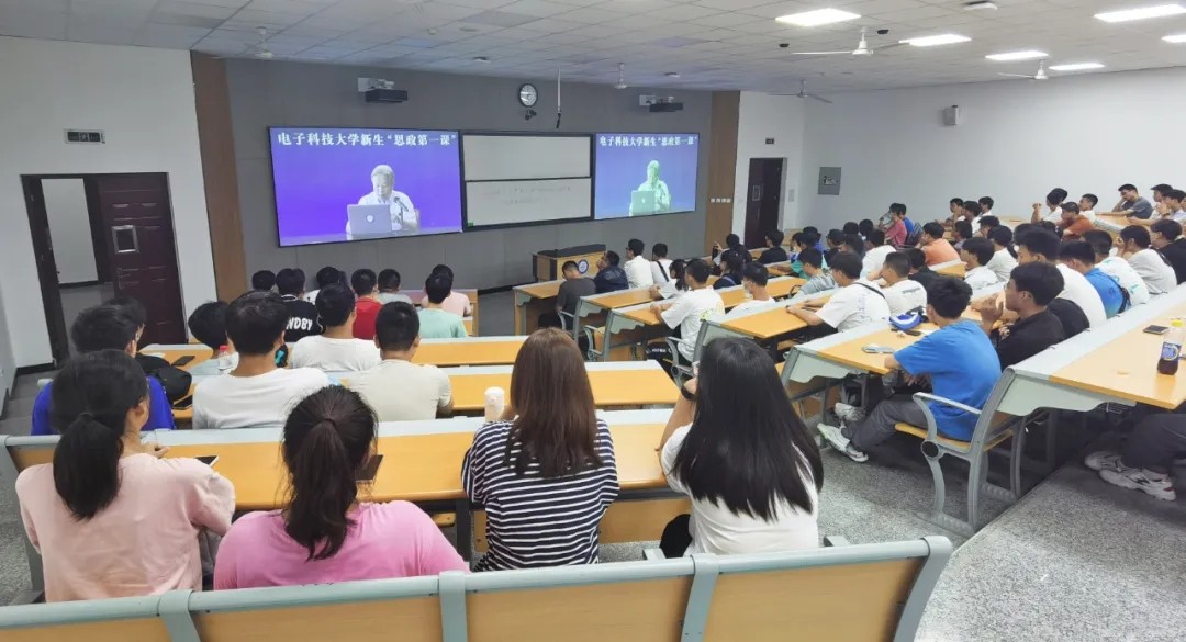 09.webp.jpg 21f141e3d762571f33e1c3d968378f44.jpg