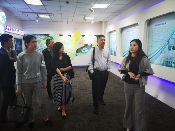 软件学院考察团赴绵阳高新区开展校地合作考察