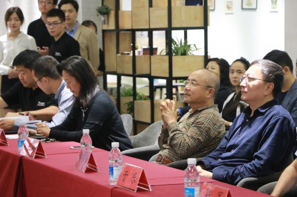 创享汇电子科技大学“创业咖啡”揭牌仪式暨项目路演举行