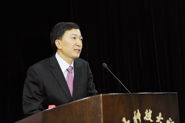 liyanrong2_缩小大小.jpg 1421034649950615.jpg