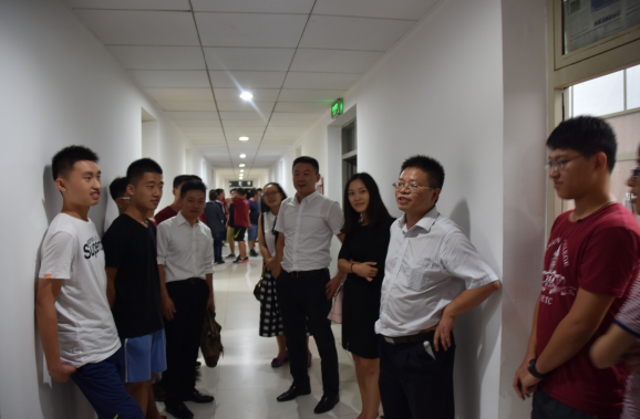 【迎新】格拉斯哥学院迎来三百余名新同学