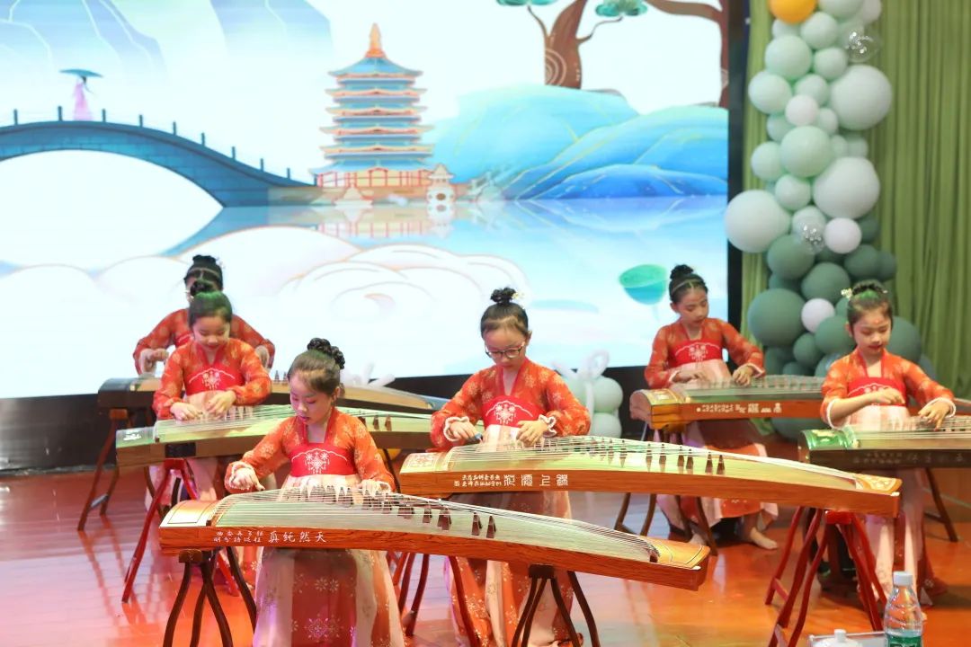 电子科大实验中学附属小学 (1).jpg 259c33871498d3bc471020ed912aefd1.jpg