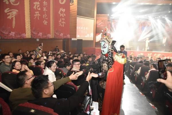 川剧3.jpg 259f050028f2dd68c318967a09c52426.jpg