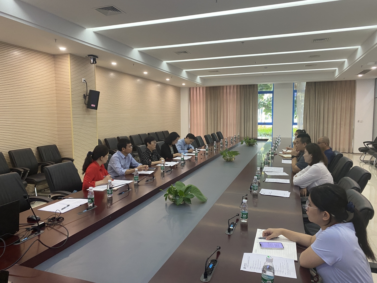 格拉斯哥学院赴中国电科海洋信息技术研究院调研