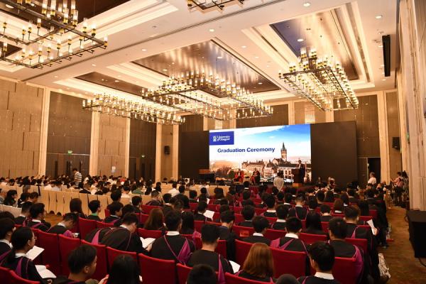 英国授位001.JPG 25d5328e63825682e67c845d6717b66e.jpg