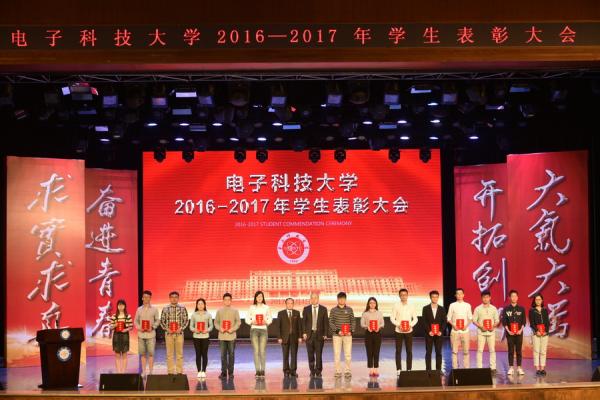 heying0001.JPG 261ffb08165116b4372e239cb1d6a712.jpg