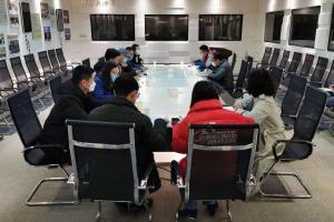 校领导调研科研工作