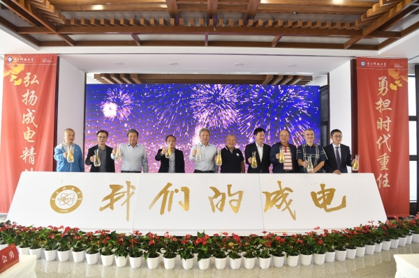 _ND57268.JPG 27806f7ba4e476f2df1dba8ad267ab2c.jpg