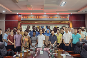 机电学院举办“机器·人”中非研究生创新论坛