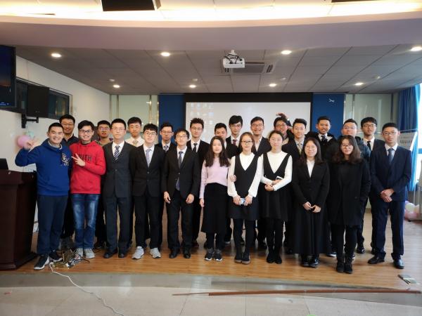 挑战班学员合影.jpg 挑战班学员合影.jpg