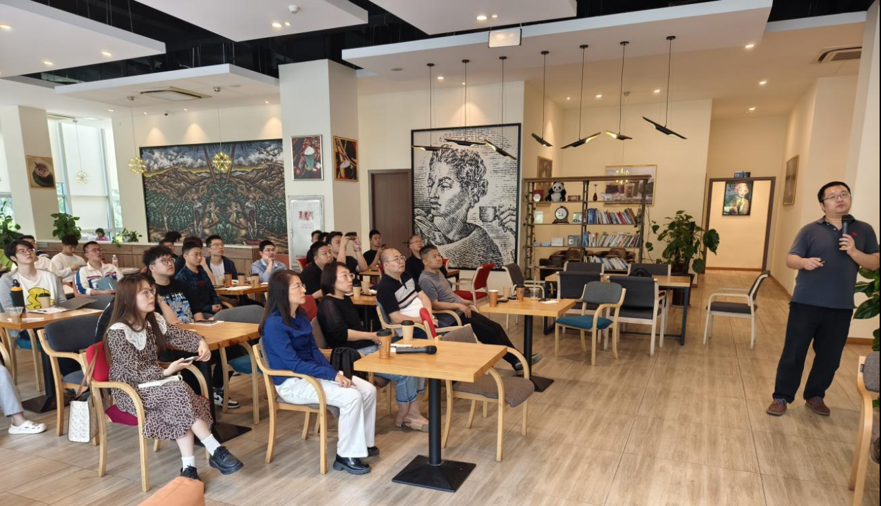 中国科学院程龙教授做客学者论坛