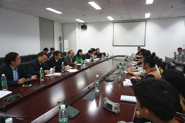 “互联网+”计划师生座谈 鼓励学子勇做创新引领者