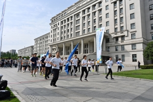 “永远跟党走 奋进新征程”2025年校园健身跑活动举行