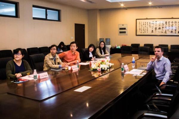 澳大利亚伍伦贡大学访问电工学院