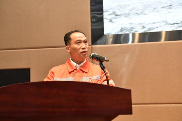 _ND58218.JPG 2a52b9d01f241b0a1d9dbb19786d7d2f.jpg