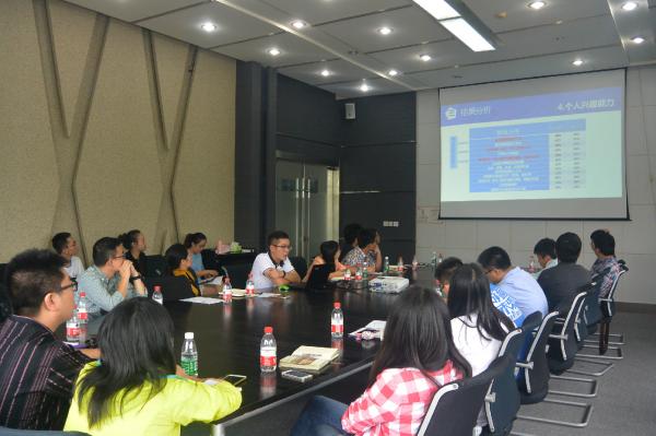 学工部召开学生学业分析交流会研讨学风建设