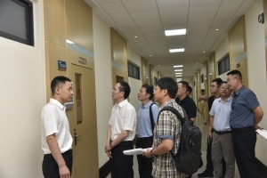 秋季学期开课首日 学校教学秩序井然