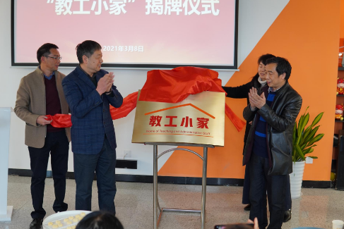 2b8a33d5be2fdc94e5eaafc40954179b_0dcc1.p