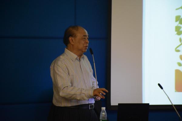 王大成院士与我校师生畅谈结构生物学