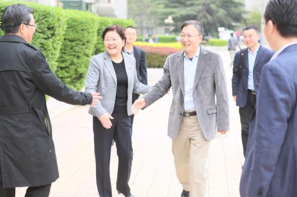 李言荣校长带队赴西安电子科技大学调研
