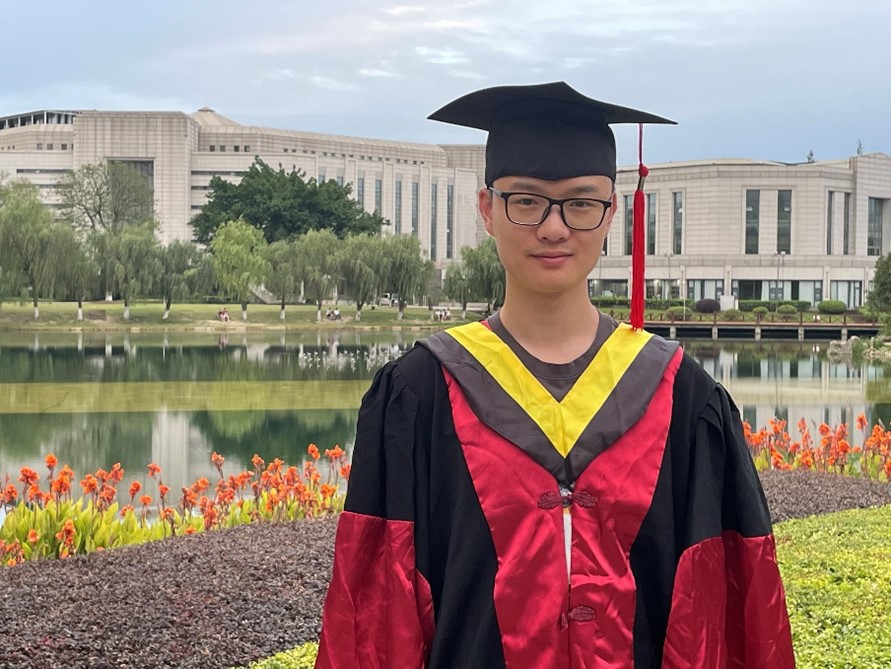 我校两篇博士学位论文入选中国电子教育学会优秀博士学位论文