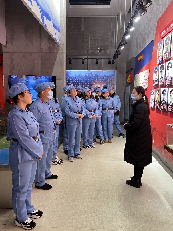 【压缩】05-01【参观-竖立】微信图片_20201130103737.jpg 【压缩】05-01【参观-竖立】微信图片_20201130103737.jpg