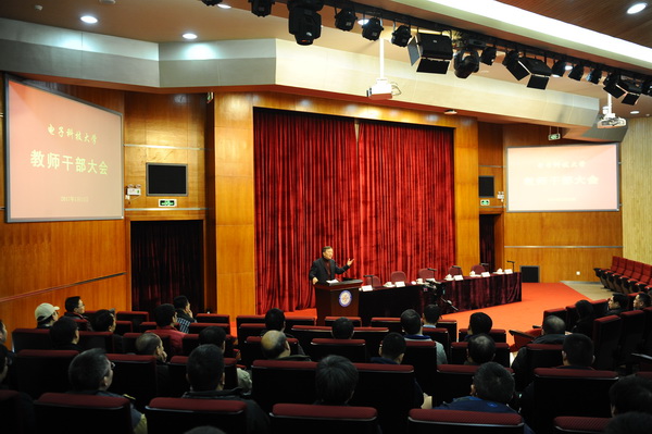 gan0001.JPG 321656d83431cfce0108f9116e34b855.jpg