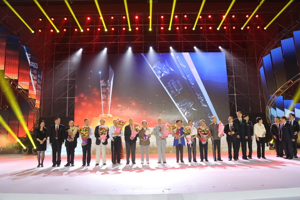 wanhui0016.JPG 32334f640eb6569876e160c96f82afd3.jpg