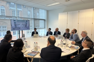 四川省委副书记、成都市委书记施小琳会见校党委书记曹萍、校长胡俊