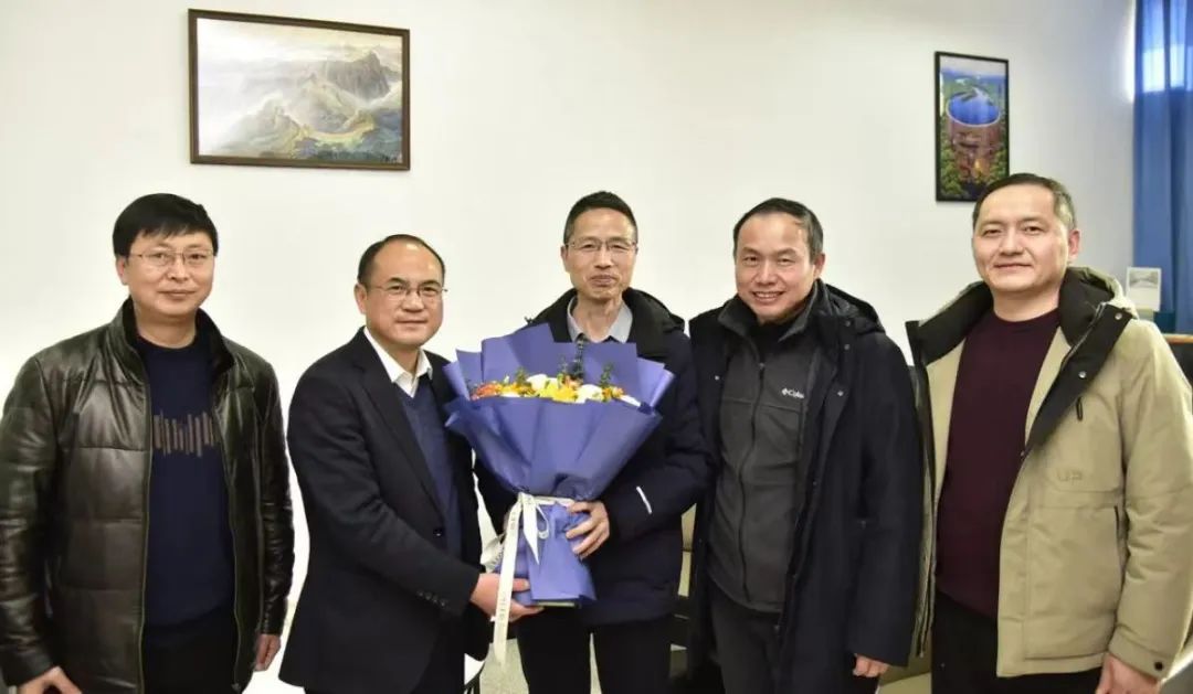 640 (11).jpg 347219497faa855f56152166025582df.jpg