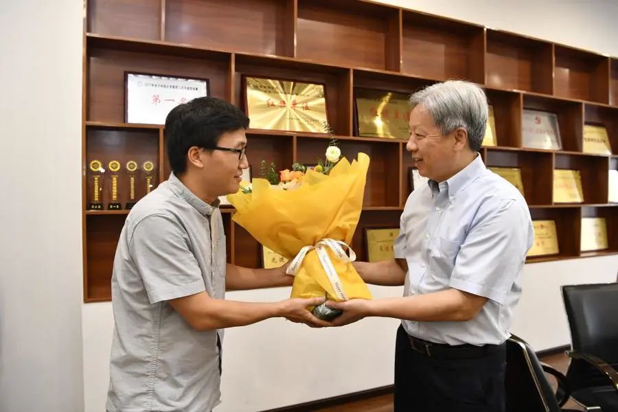 微信图片_20210912120121.jpg 3479ac50255922324bb53769e1cc5a89_bb64d.j