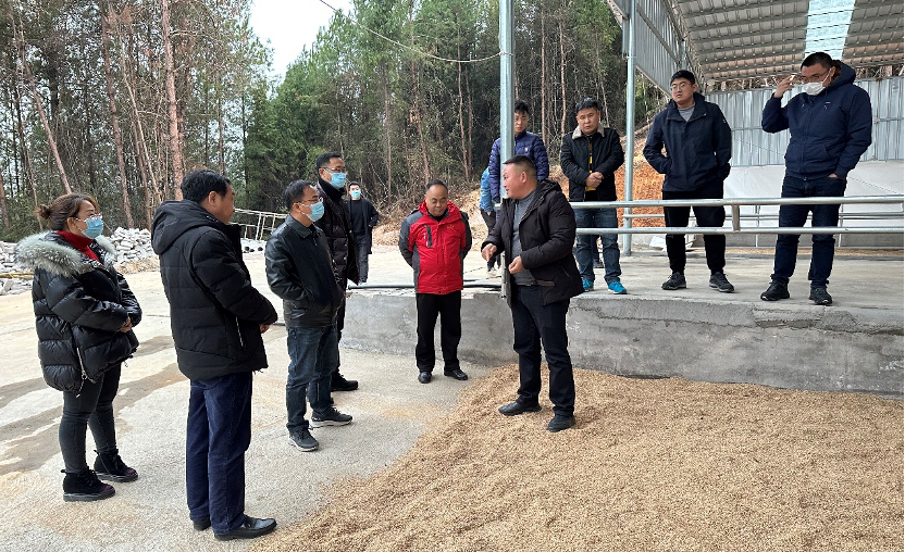 【帮扶在行动】我校在岑巩举办高校组团服务乡村振兴工作研讨会暨农特产品展销联采互采活动