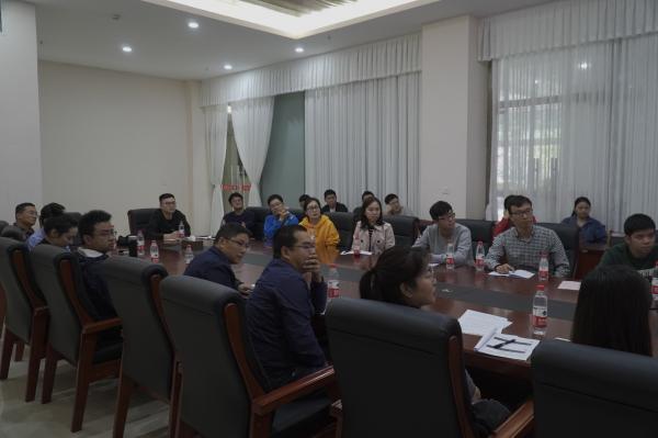 电子学院举办“ESE引路人”青年教师成长分享会暨师德师风培训会