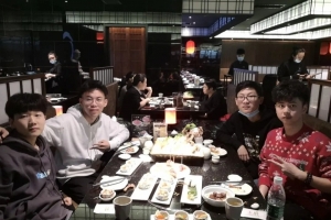 集体深造！优秀的成电工科男：“爱学习，也会生活”