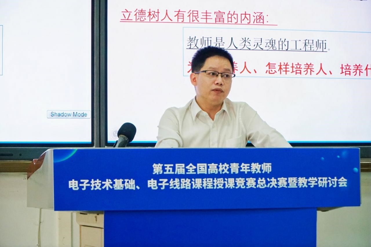 1205.2.jpg 1205.2.jpg