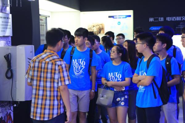 电子科技博物馆迎来暑期夏令营参观热