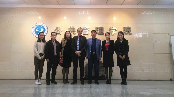 英国利兹大学代表到访公共管理学院洽谈合作