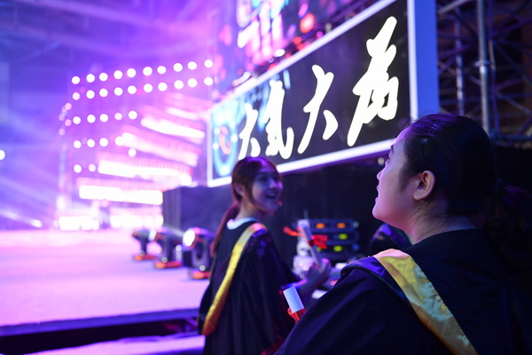 biy00009.JPG 398eb5d7adacc8b5c71dca619292487c.jpg