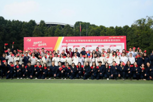 学校第八期辅导员理论宣讲团走进新生军训连队开展宣讲