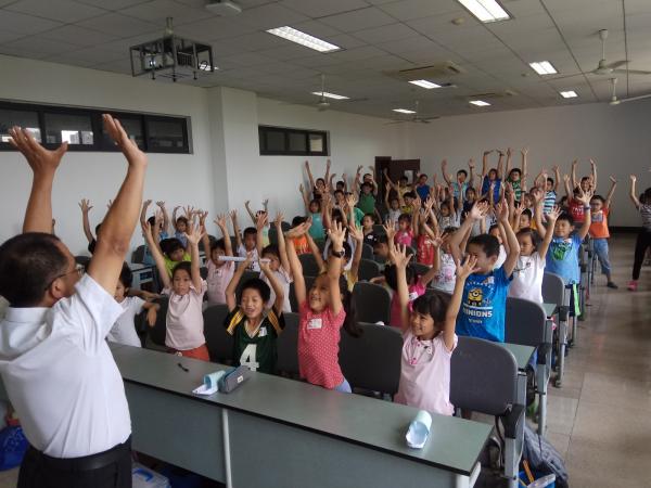 五禽戏.jpg 39efcc9598efc886c7672d2a60be3245.jpg