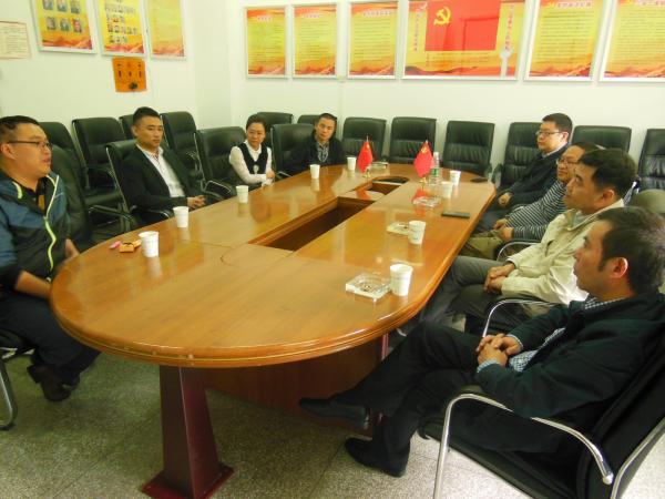 成华区代表来我校研讨电子商务未来发展