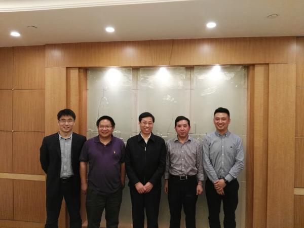 物电学院赴上海拜访杰出校友