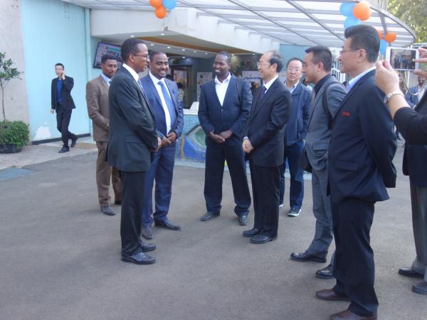 与埃塞科技部长交流.JPG 与埃塞科技部长交流.JPG